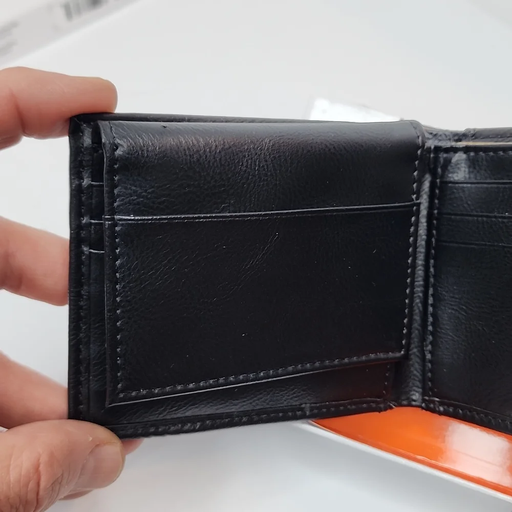 DOCKERS HANDCRAFTED MENS BLACK WALLET